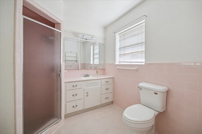 Foto del edificio - 2101 Belvedere Dr