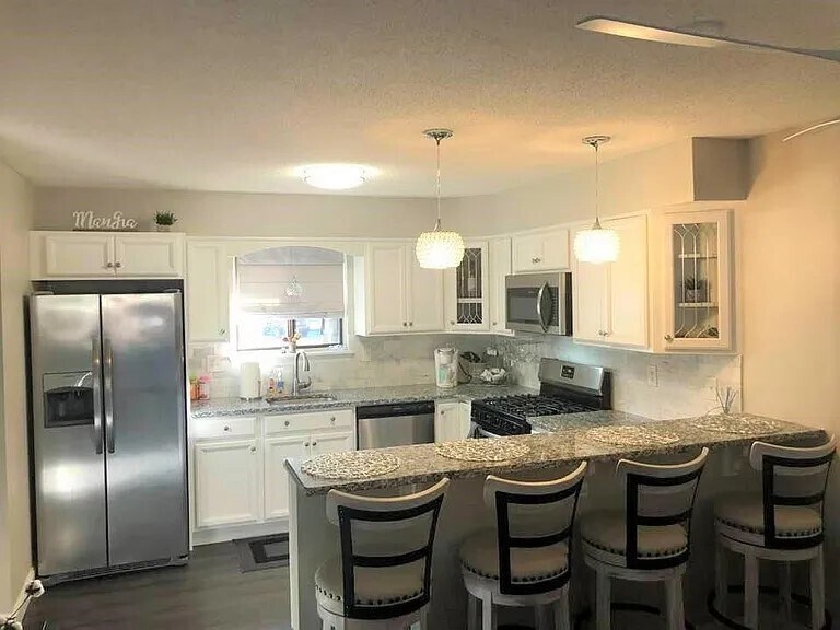 Foto principal - 25 Beekman Dr