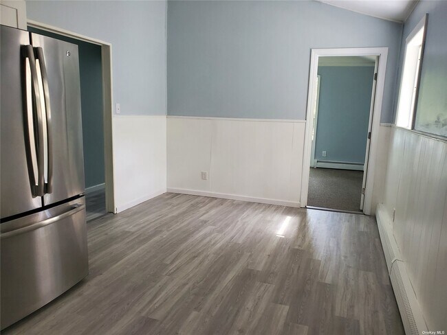 Foto del edificio - 32 Hackensack Rd