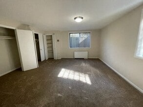 Interior Photo - Summit Hills