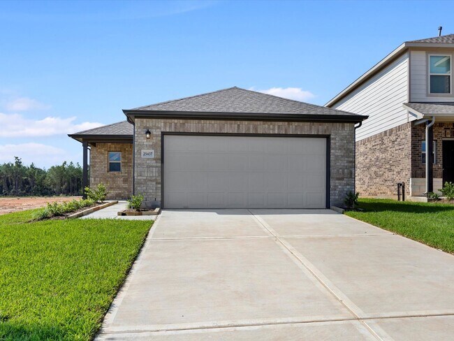 Building Photo - *Pre-Leasing* Four Bedroom | Two Bathroom ...