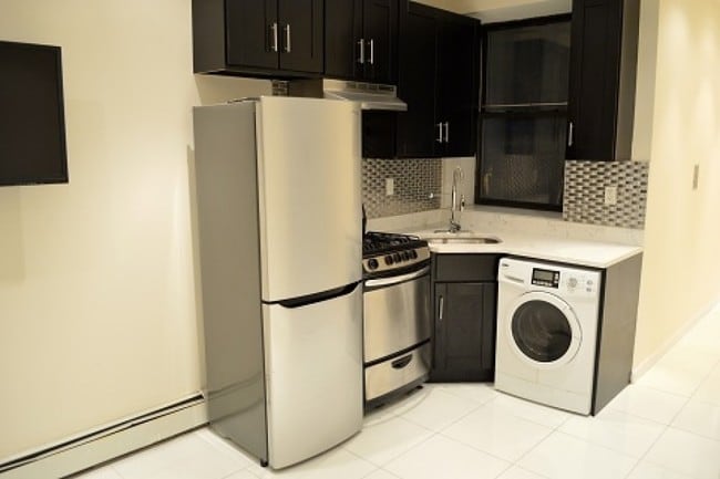 Interior Photo - 243 W 115th St