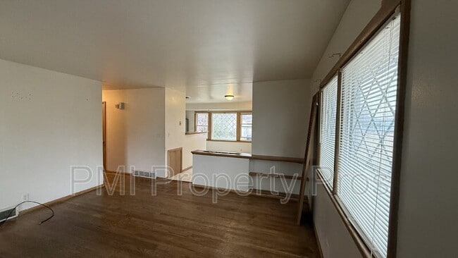 Foto del edificio - 8520 W Arden Pl