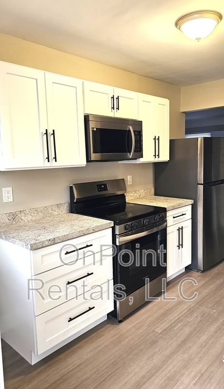 Foto del edificio - 5921 N Wayne Rd