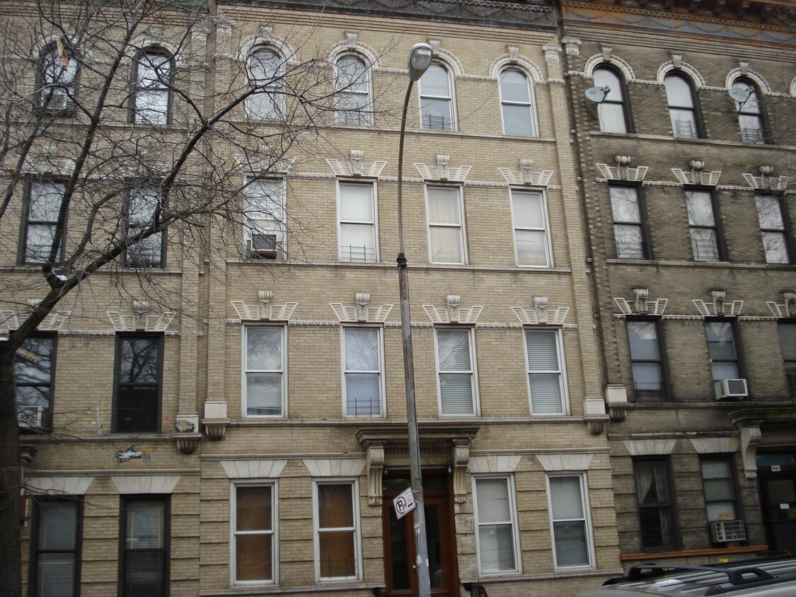 Foto principal - 359 58th St