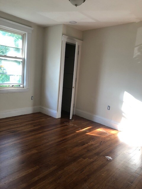 Foto del edificio - 12 Logan St