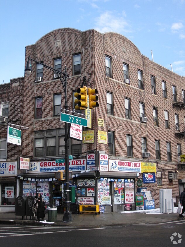 Foto del edificio - 7625 5th Ave