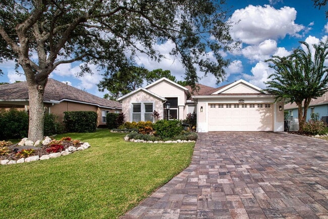 Luxurious 4-Bed Oasis with Outdoor Kitchen... - Luxurious 4-Bed Oasis with Outdoor Kitchen... Apartment
