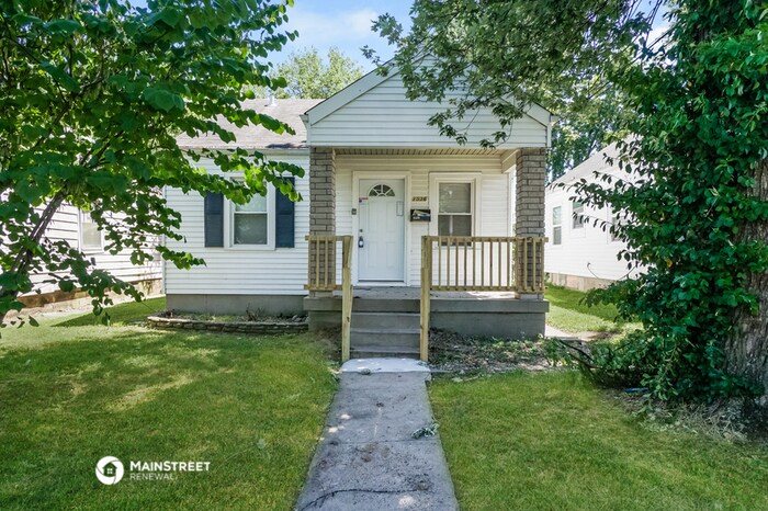 Primary Photo - 1536 Longfield Ave
