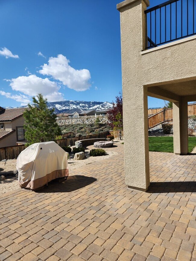 Foto del edificio - Northwest Reno Home