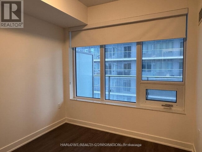 Photo du bâtiment - 99 Broadway Ave