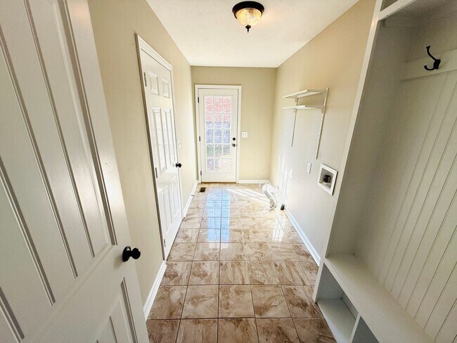 Foto del edificio - Middle Creek