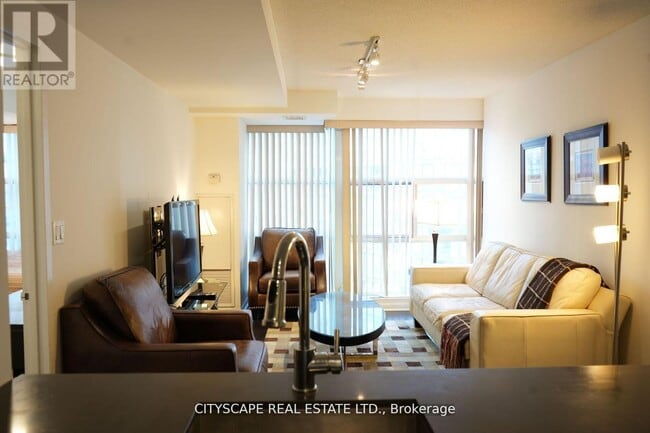 Building Photo - 11 St Joseph St