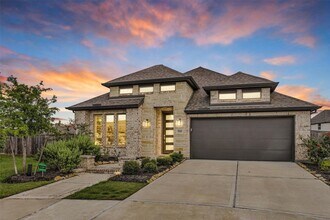Building Photo - 18402 Cir Bar Rnch Ct