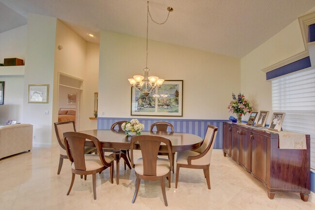 Building Photo - 7124 Ashford Ln