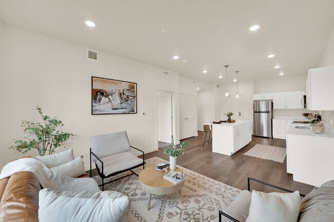 Foto del edificio - Welcome to Morrelli Apartments-2 MONTHS RENT FREE!