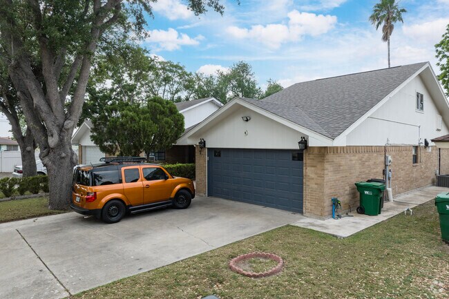 Unit 2 - Dunlyn Estates Condos