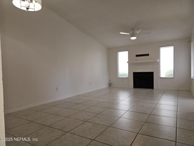 Building Photo - 1107 Sea Hawk Dr