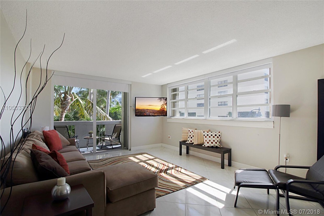 Foto principal - 800 West Ave