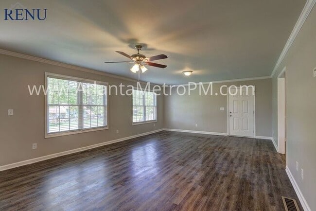 Building Photo - This home is available for NO CONTACT show...