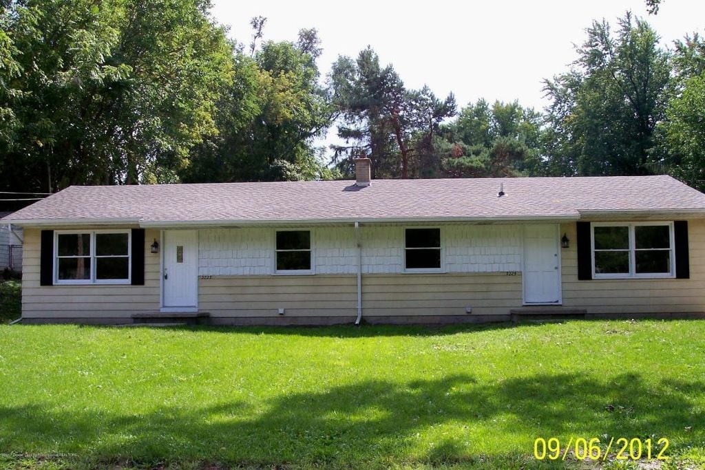 3225 W Ionia St, Lansing, MI 48917 House for Rent in Lansing, MI