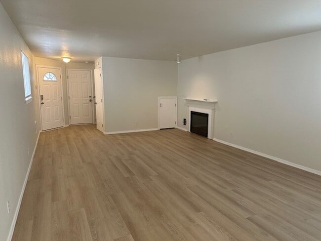 Foto del edificio - Renovated 3 Bed 2.5 Bath Home in South Park