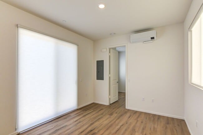 Foto del interior - Division & Highland Rowhomes