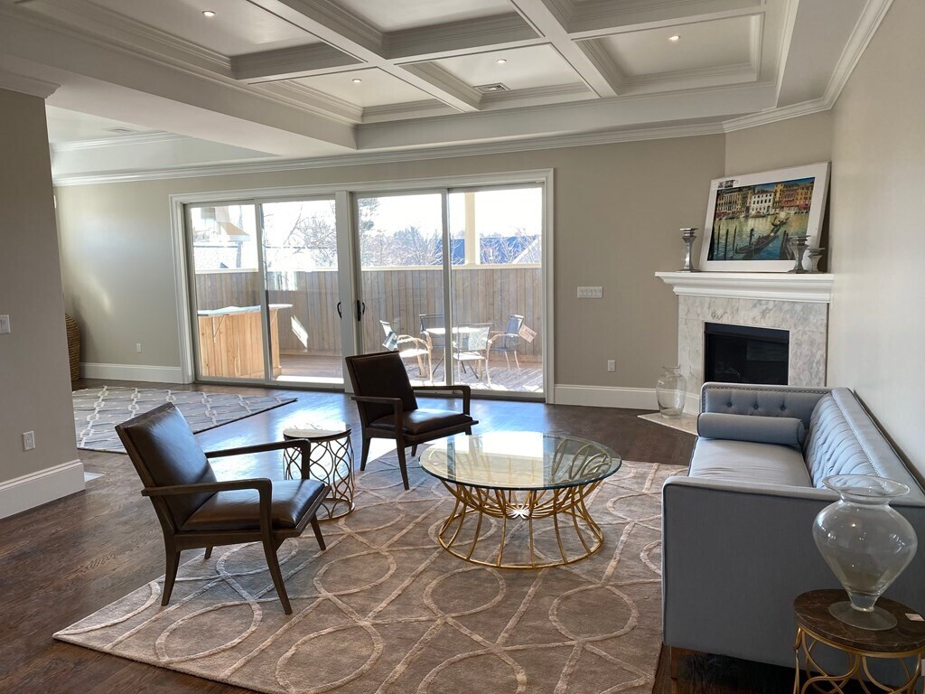 846 Main St Unit 4, Winchester, MA 01890 Room for Rent in Winchester