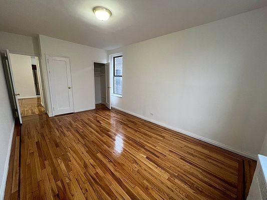 Building Photo - 2 bedroom in BRONX NY 10467