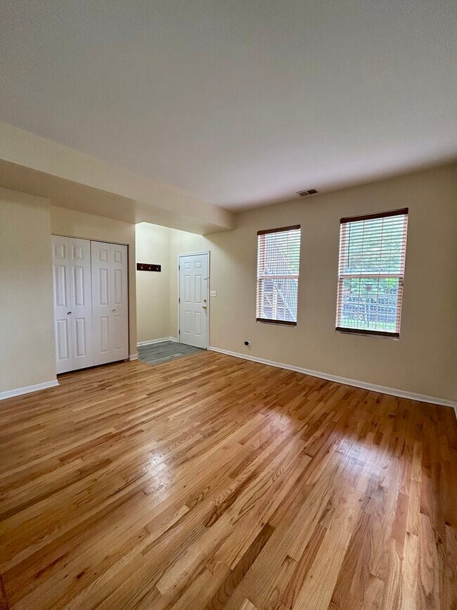 Foto del edificio - 1509 N Talman Ave