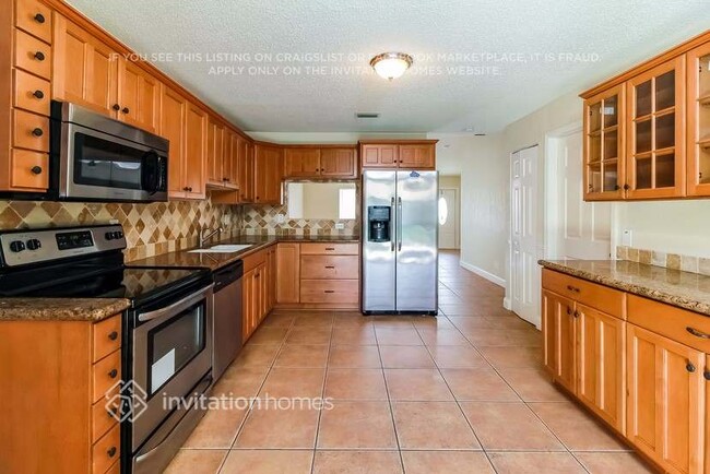 Foto del edificio - 5447 Twin Oakes Rd