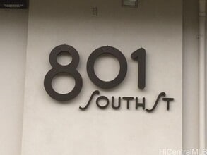 Building Photo - 801 South St