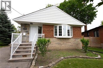 Building Photo - 25 Allonsius Dr