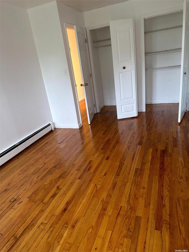 Foto del edificio - 32-46-46 58th St