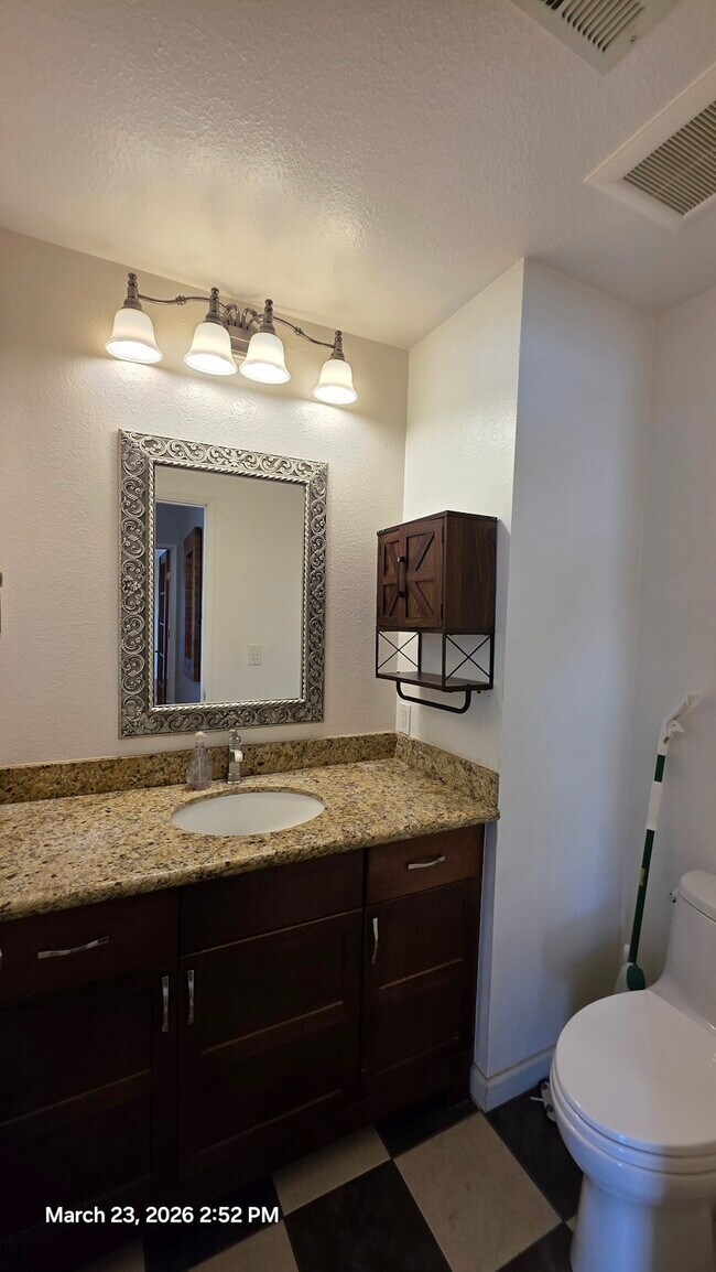 Foto del edificio - 1756 Mirassou Pl