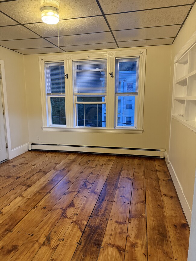 Building Photo - 62 4th St