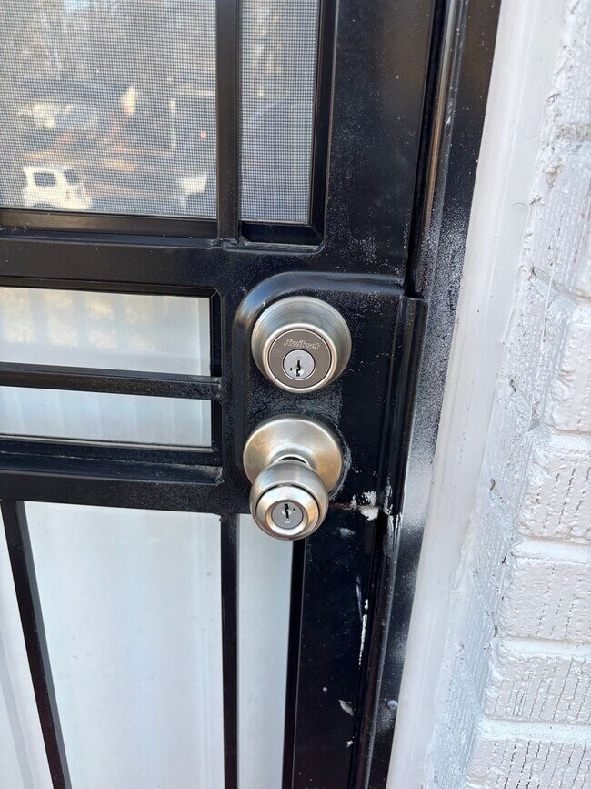 Building Photo - 3546 Debby Dr