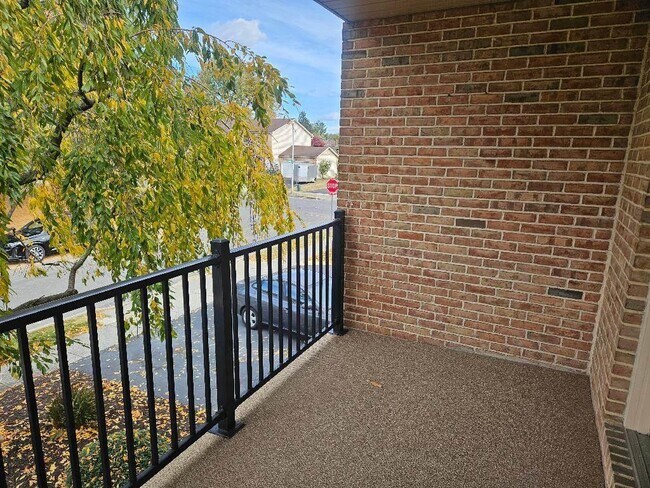Foto del edificio - 4-b Rosemont Ct