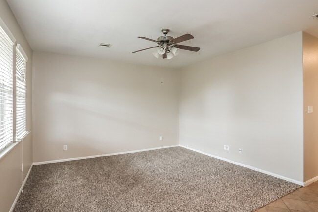 Building Photo - 1217 Stallion Ridge