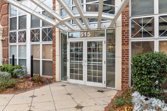 Building Photo - Park Plaza @ Belvidere