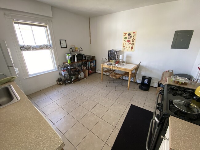 Foto del edificio - 66 Murdock St