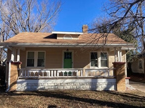 Building Photo - 122 N Edwards