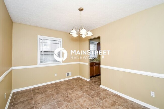 Foto del edificio - 4 Bedroom Pet-Friendly Home in Louisville, KY with Main Street Renewal