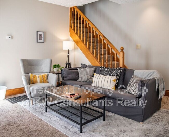 Foto del edificio - 1355-1357 Dennison Avenue