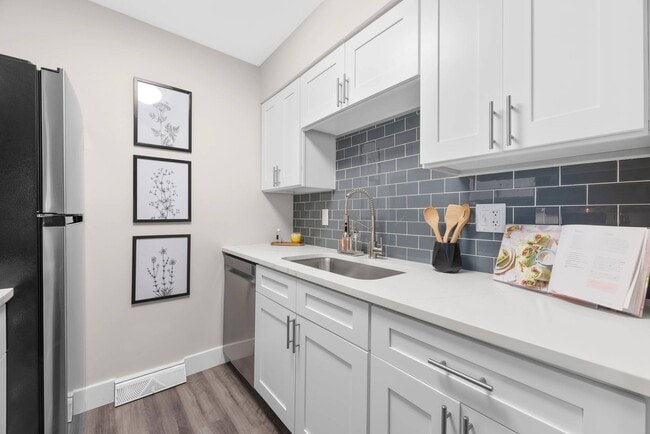 Building Photo - The Rand