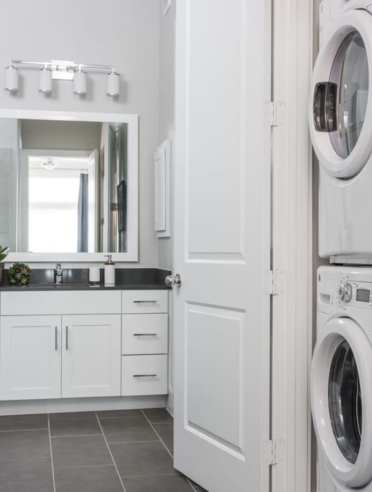 Building Photo - 2502 Live Oak St