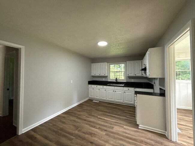 Foto del edificio - 610 N McLemore Ave