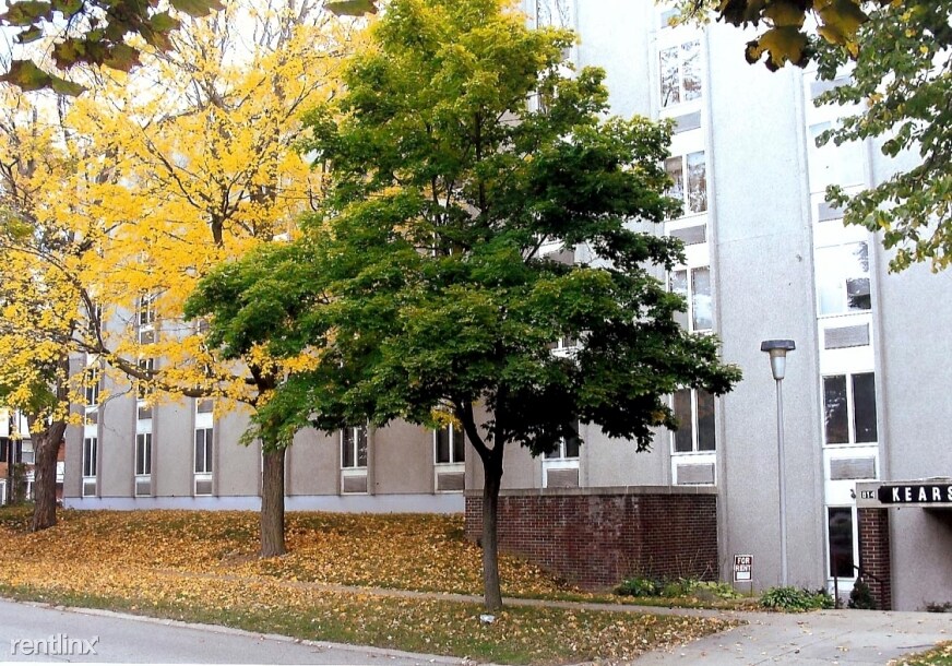 Primary Photo - 814 E Kearsley St