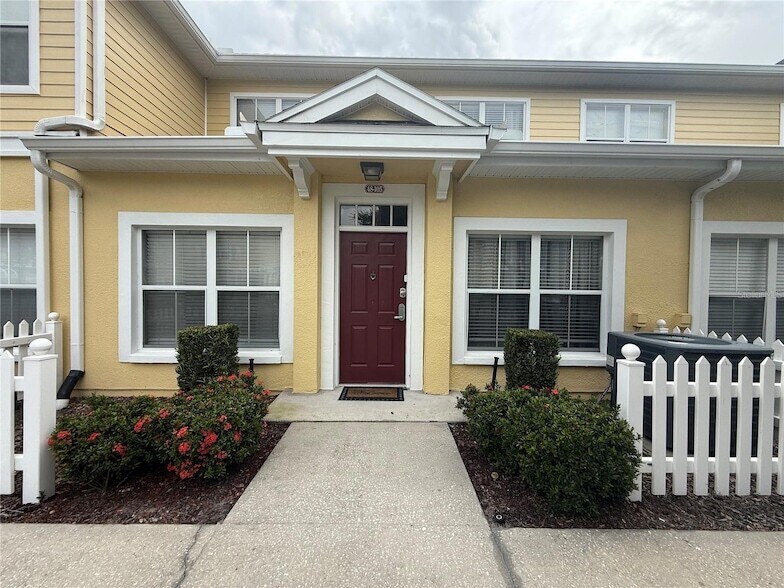 Foto principal - 4000 Santa Maria Dr