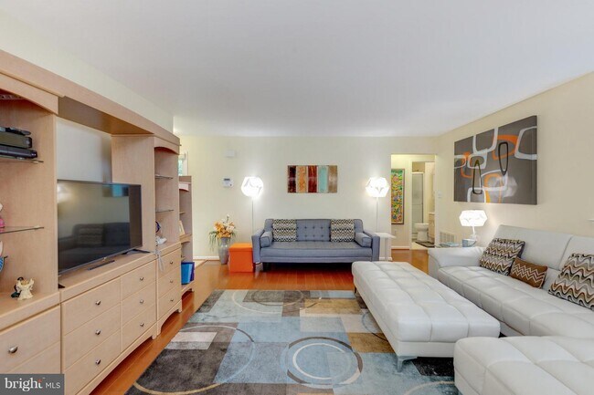 Foto del edificio - 1551 Church Hill Pl